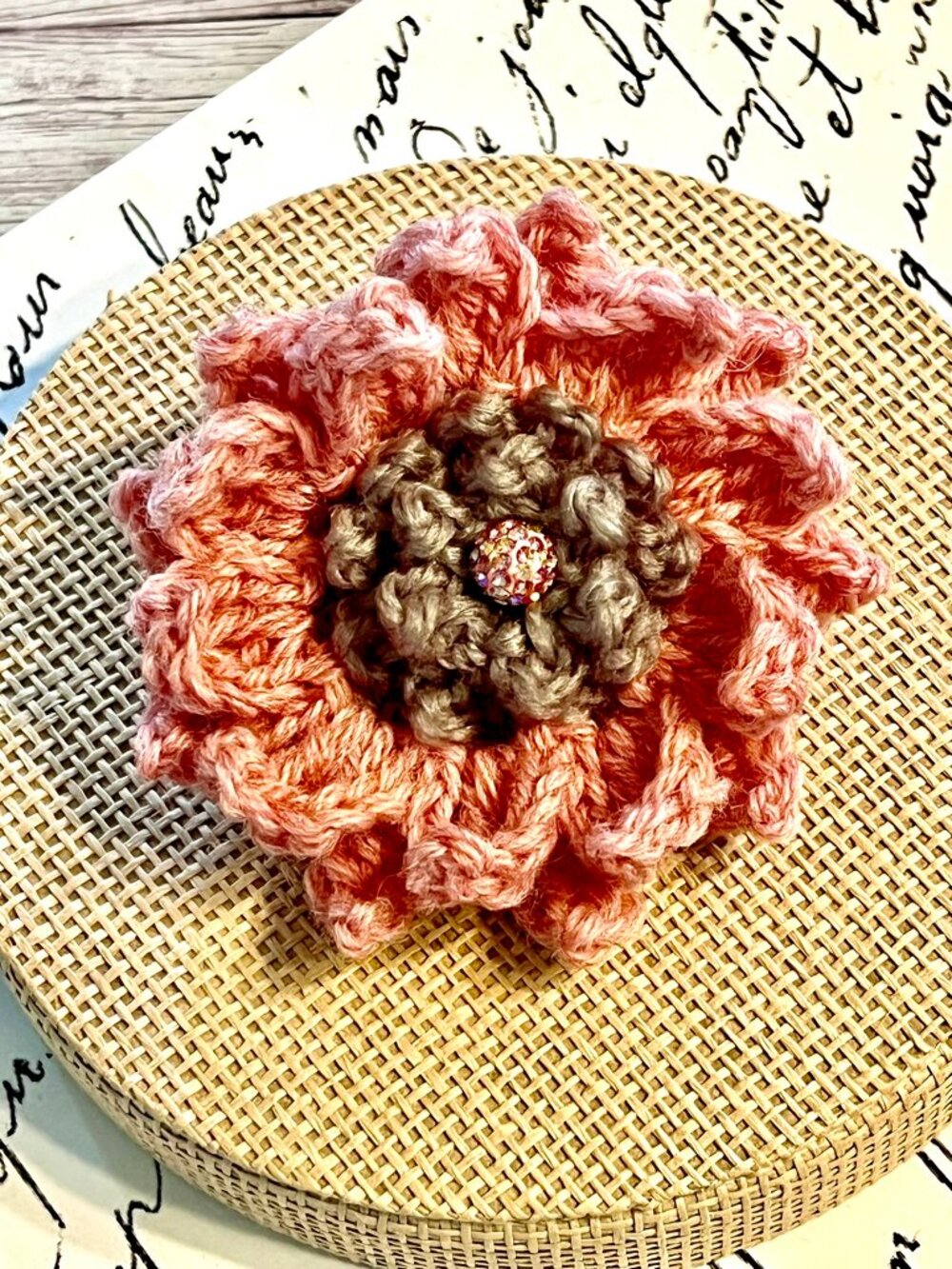Pretty in PINK Crocheted SUNFLOWER BROOCH/KEYCHAIN/BAG CHARM w/Pink Rhinestone
